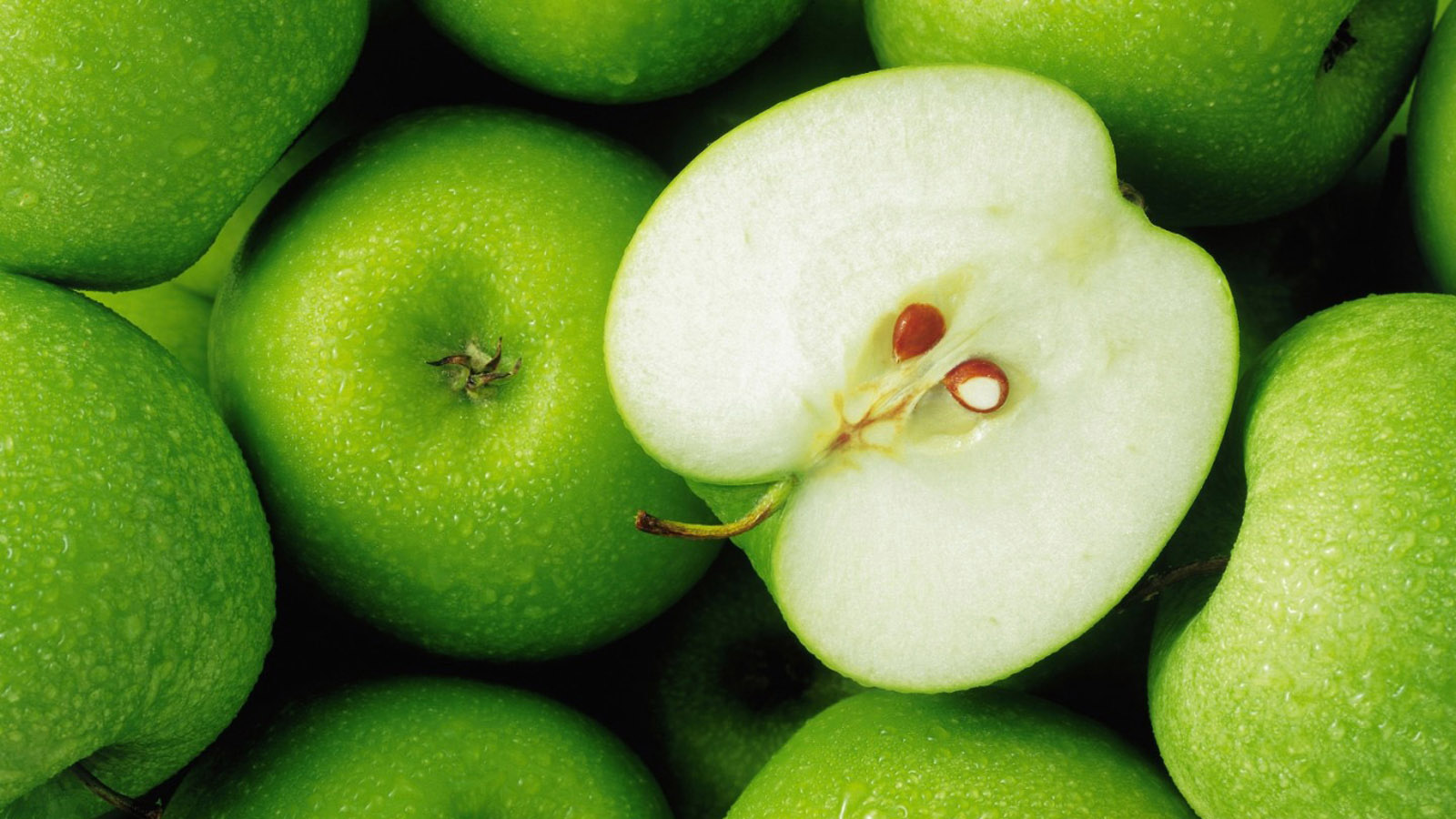 Green Apple Desktop Wallpaper