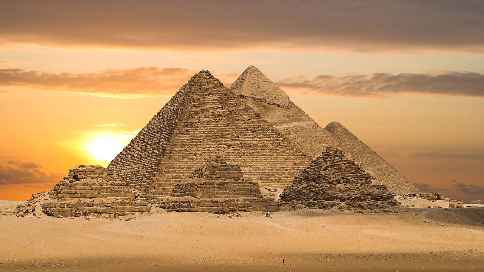 Egyptian pyramid desktop picture