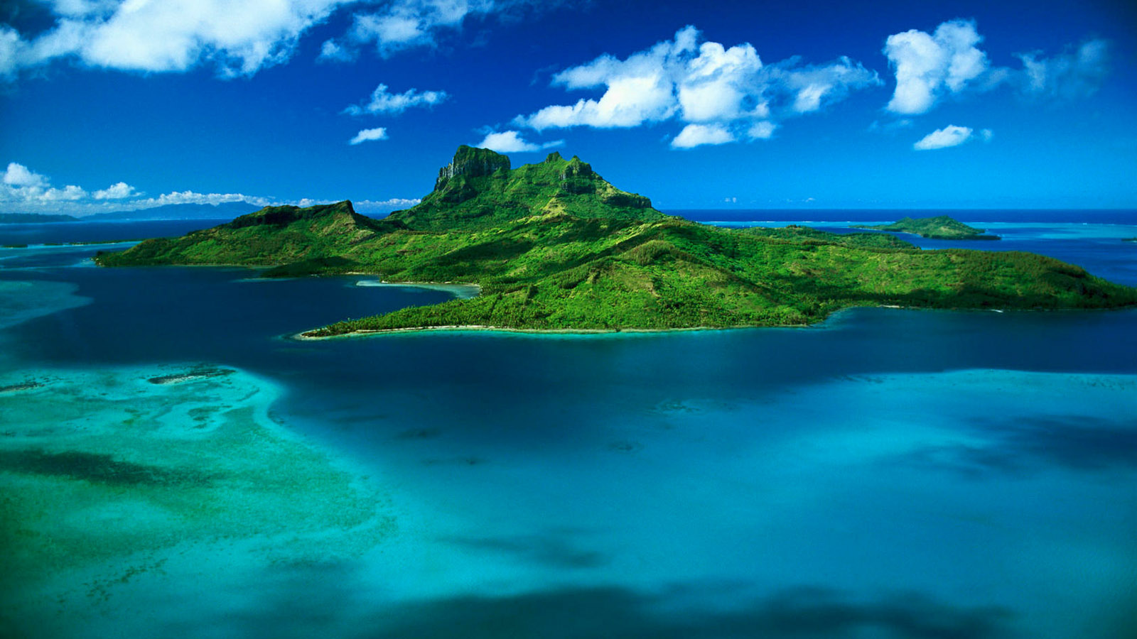 Sea Island Desktop Wallpaper