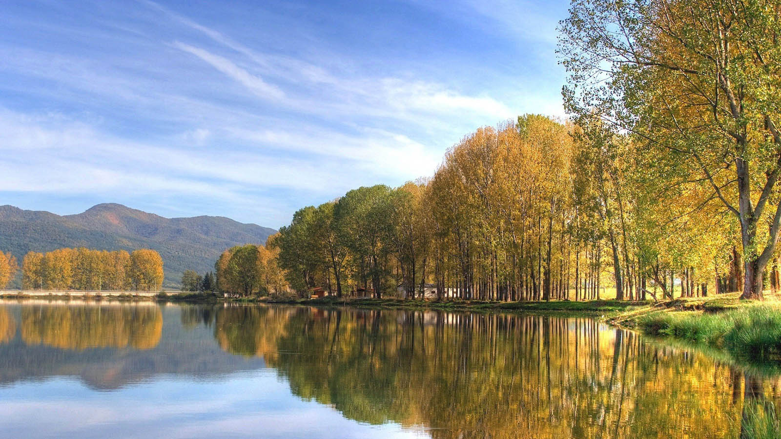 Autumn Lake Landscape Desktop Wallpaper
