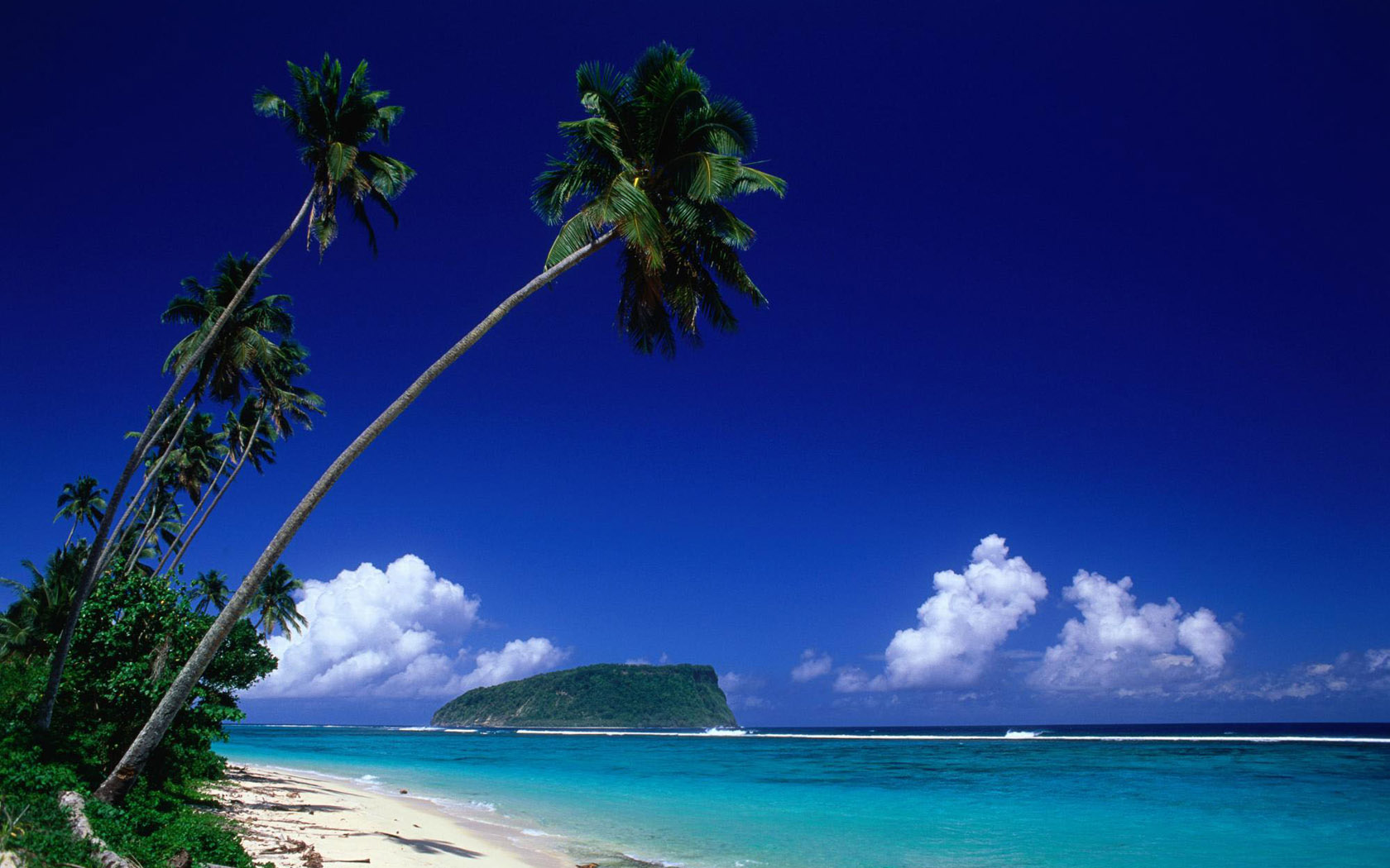 Sea Island Scenery Desktop Wallpaper